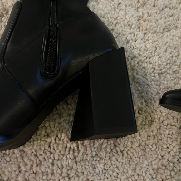 Steve Madden Tanzee Black Tall Knee High Block Heel Boots Size 8 - Picture 4 of 12